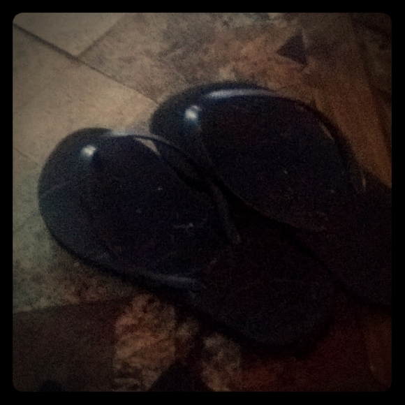 Sandles - Picture 1 of 1